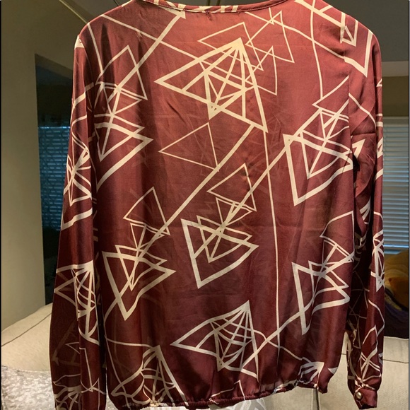 Timing Blouse - Picture 3 of 3